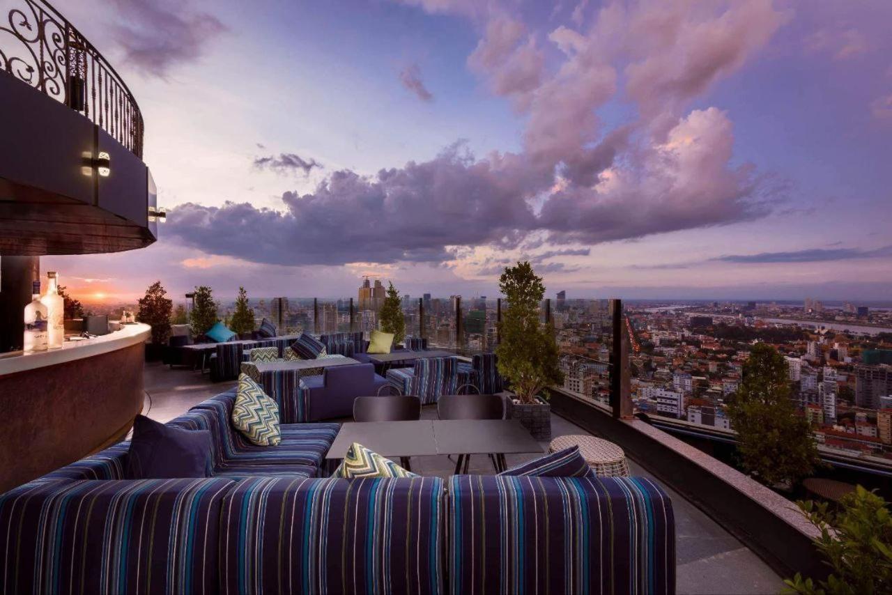 Sf Hotel Penthouse Residences Phnom Penh Extérieur photo