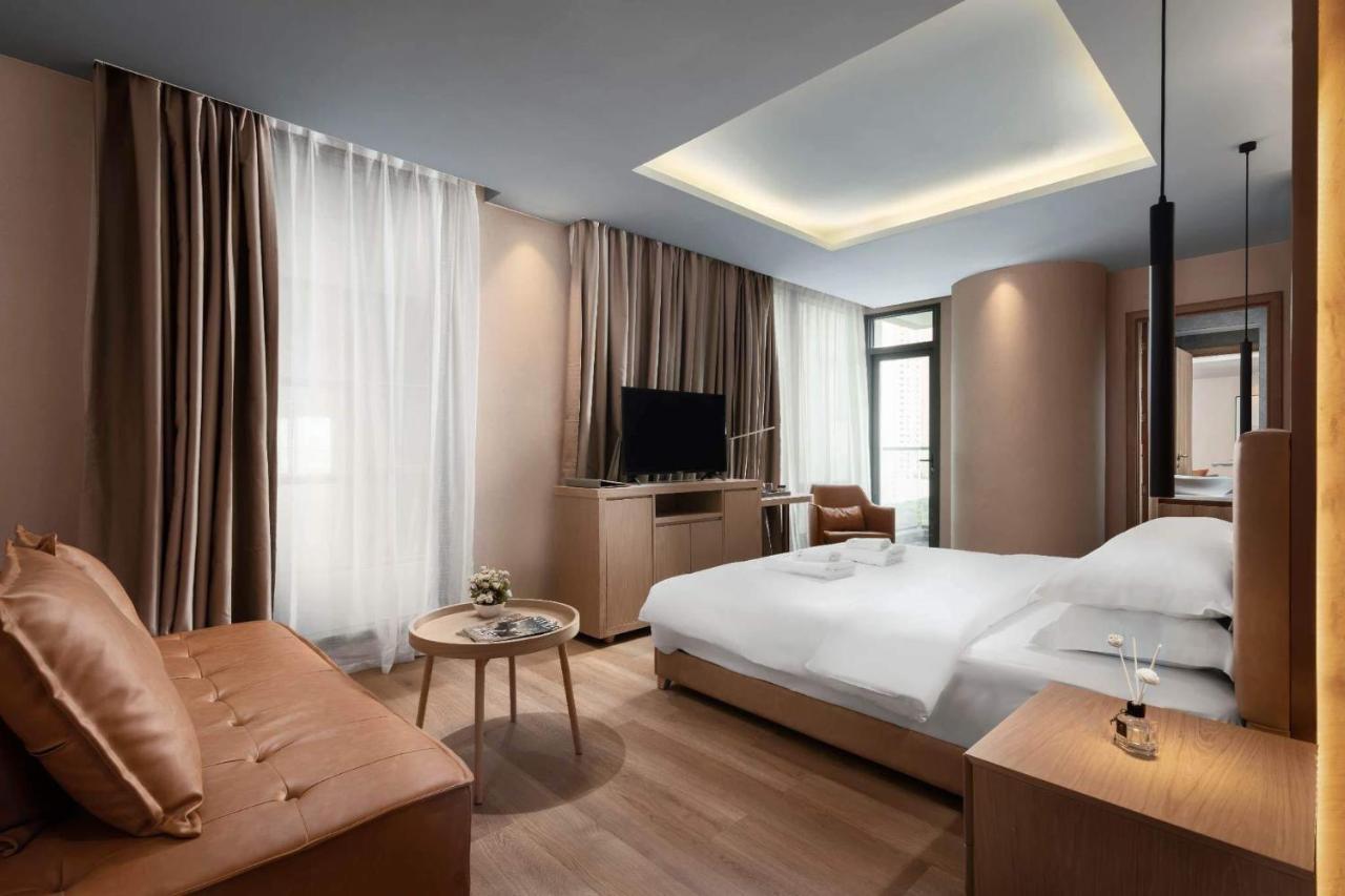Sf Hotel Penthouse Residences Phnom Penh Extérieur photo