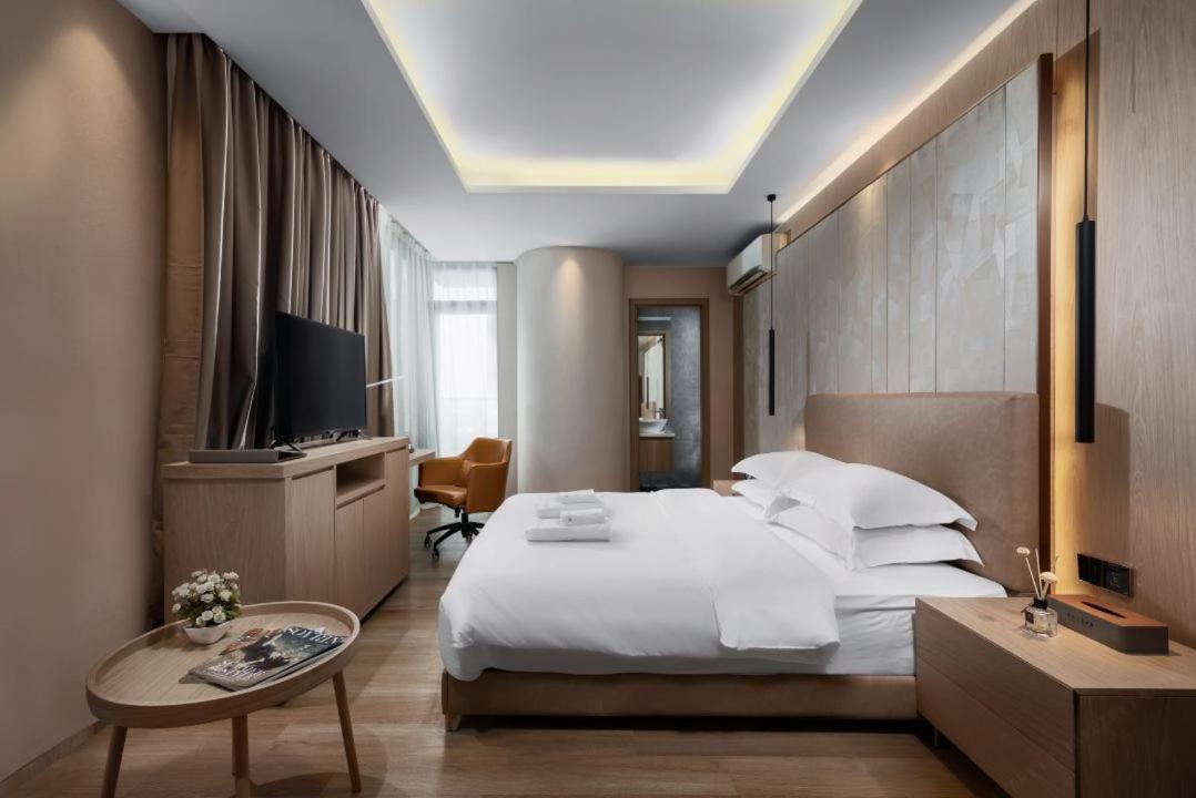 Sf Hotel Penthouse Residences Phnom Penh Extérieur photo
