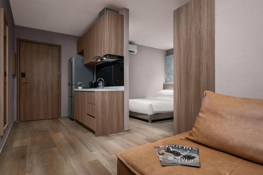 Sf Hotel Penthouse Residences Phnom Penh Extérieur photo