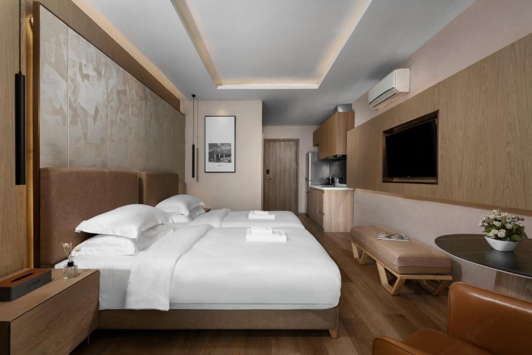 Sf Hotel Penthouse Residences Phnom Penh Extérieur photo