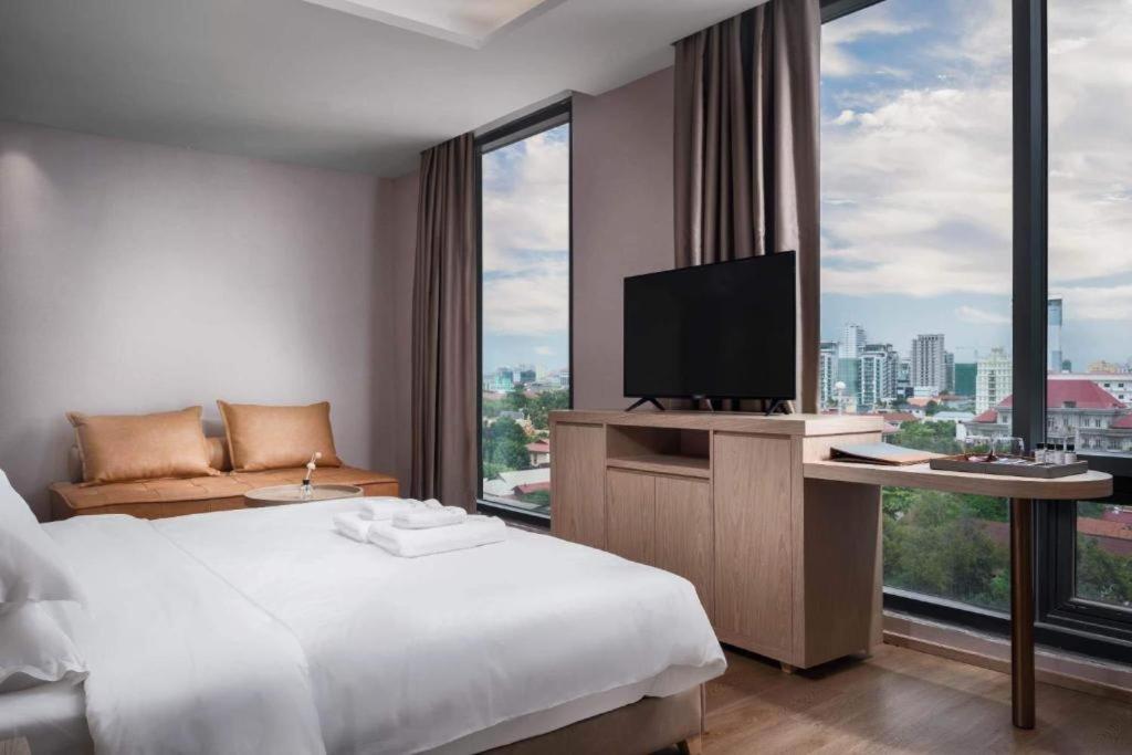 Sf Hotel Penthouse Residences Phnom Penh Extérieur photo